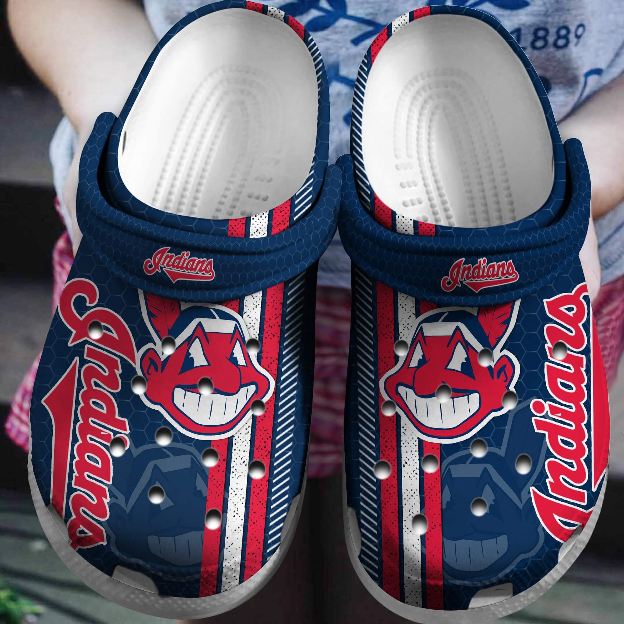 Cleveland Guardians Crocs Sj28