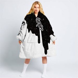 Limited Edition - Custom Name - Chicago White Sox - Oodie Blanket