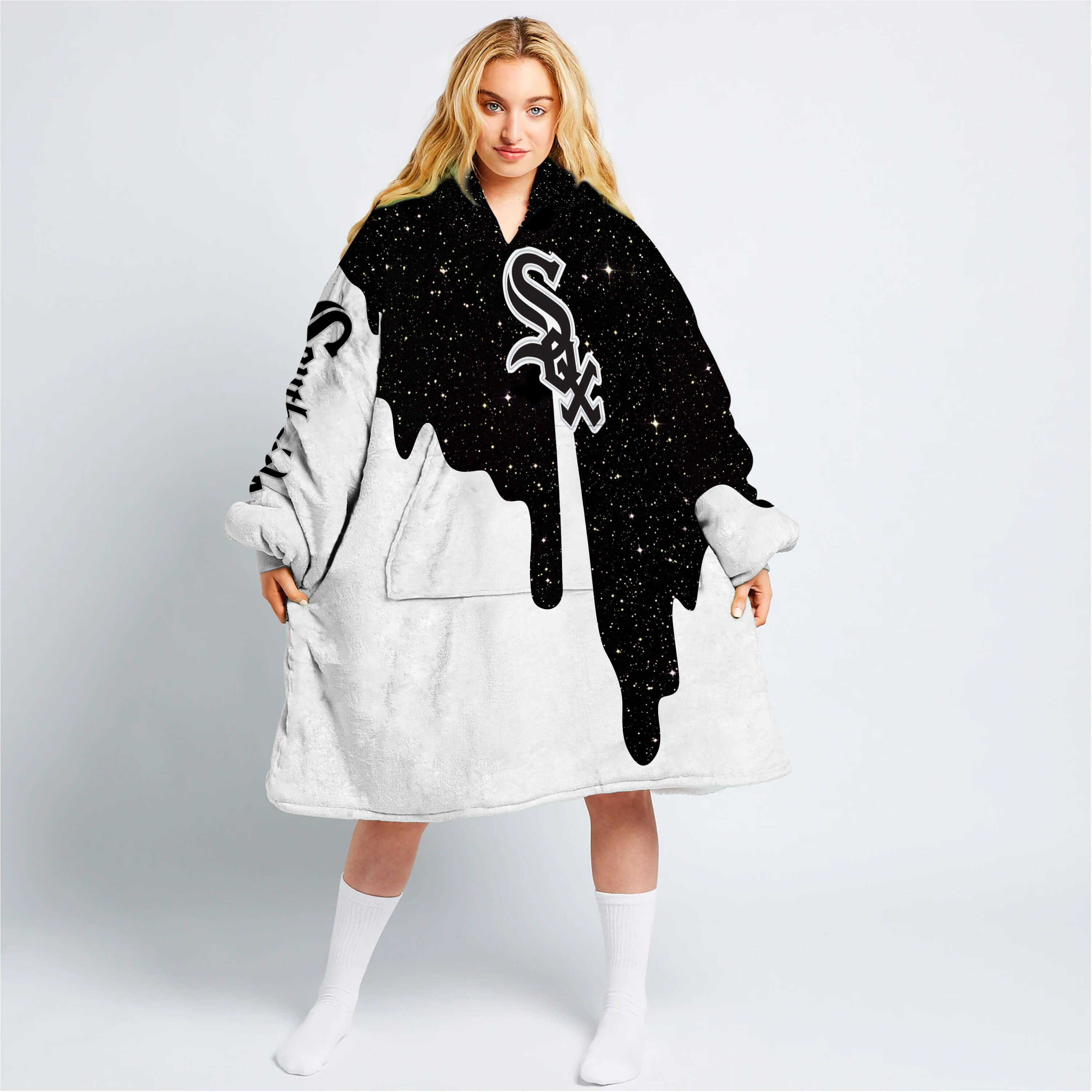 Limited Edition - Custom Name - Chicago White Sox - Oodie Blanket