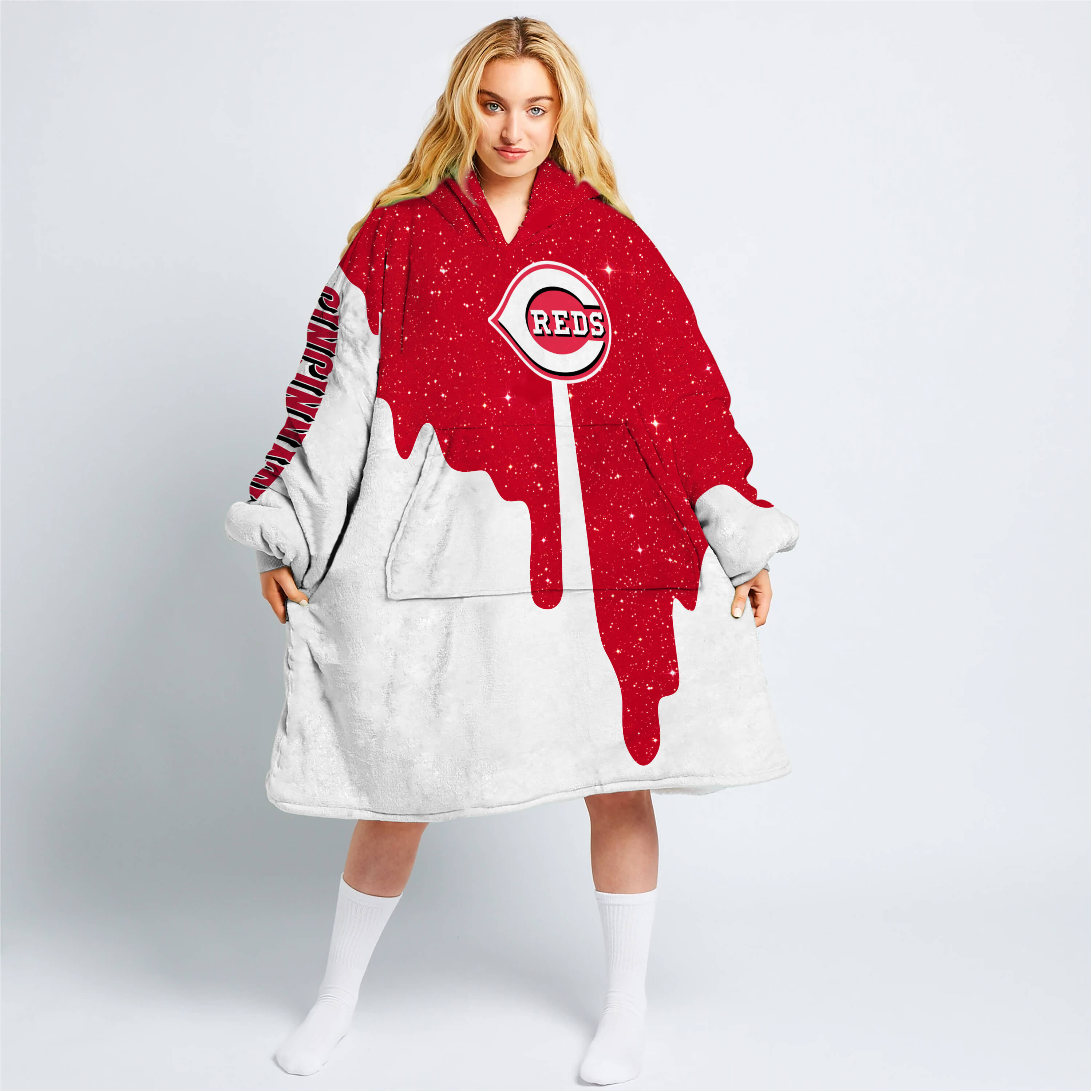 Limited Edition - Custom Name - Cincinnati Reds - Oodie Blanket