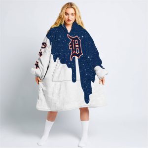 Limited Edition - Custom Name - Detroit Tigers - Oodie Blanket