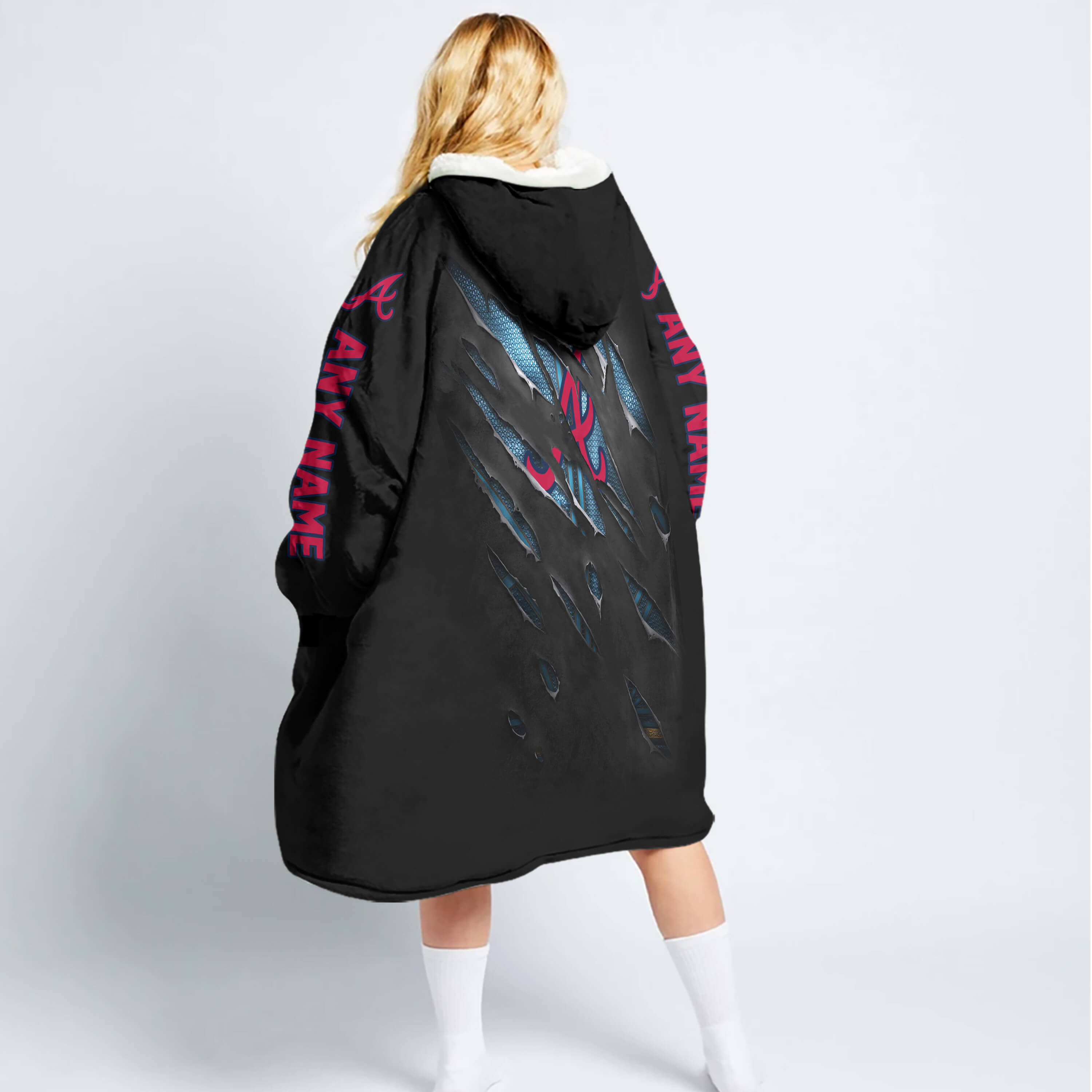 Limited Edition Superman - Atlanta Braves - Oodie Blanket - Image 2