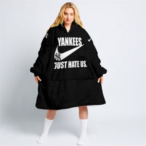 New York Yankees - Black - Custom Name - Oodie Blanket